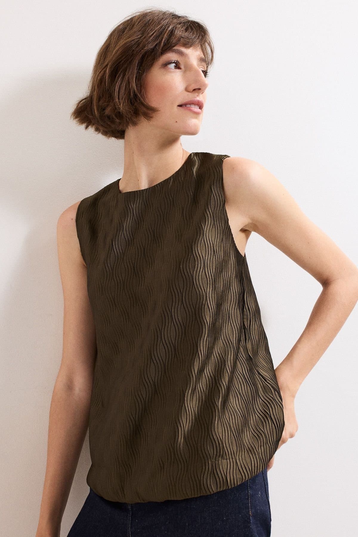 Phase Eight Phase Eight Women's Zula Textured Bubble Sleeveless Blouse in Dark Olive
