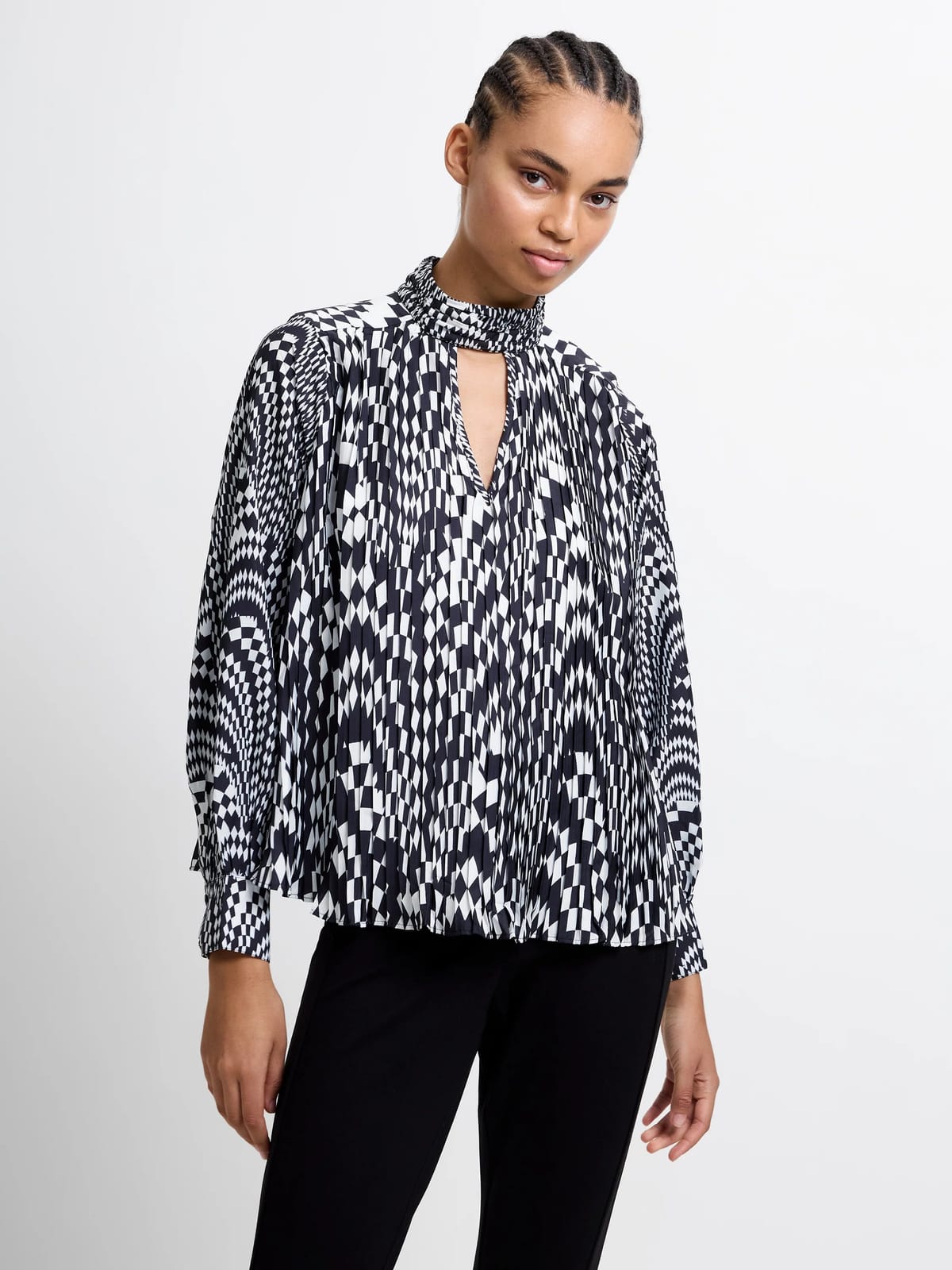 French Connection Fern Pleated Top Classic Cream/Blkout - 1
