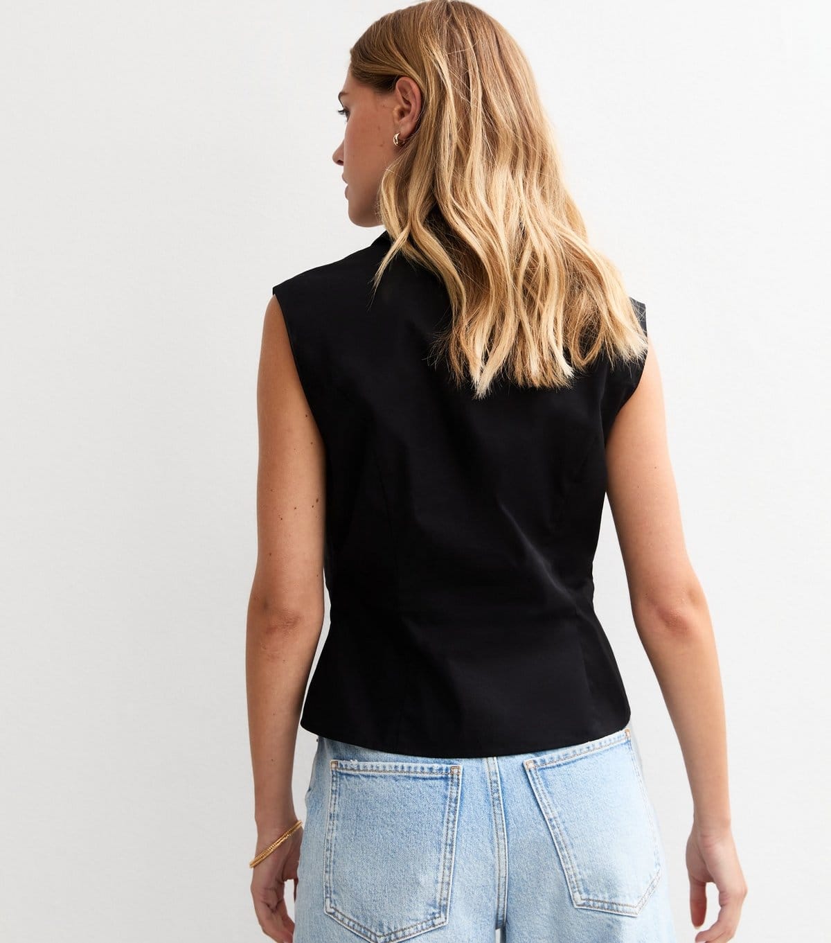 New Look Women's Black Hook and Eye Sleeveless Shirt New Look - 4