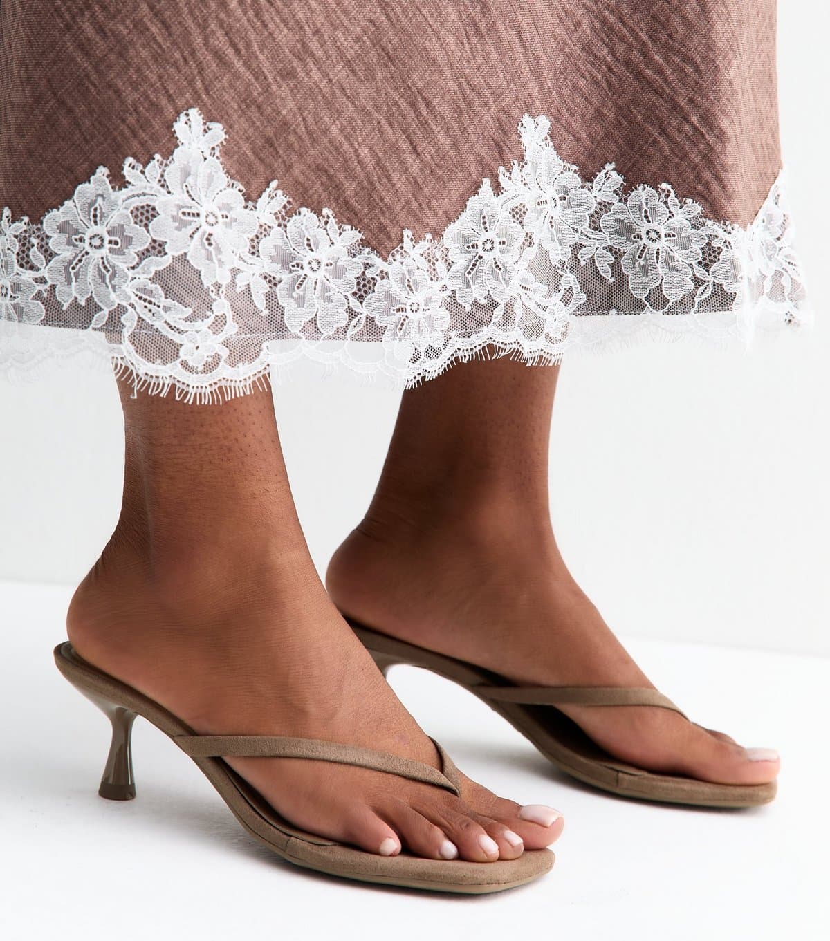 New Look Women's Light Brown Faux Suede Toe Post Mule Sandals Vegan New Look
