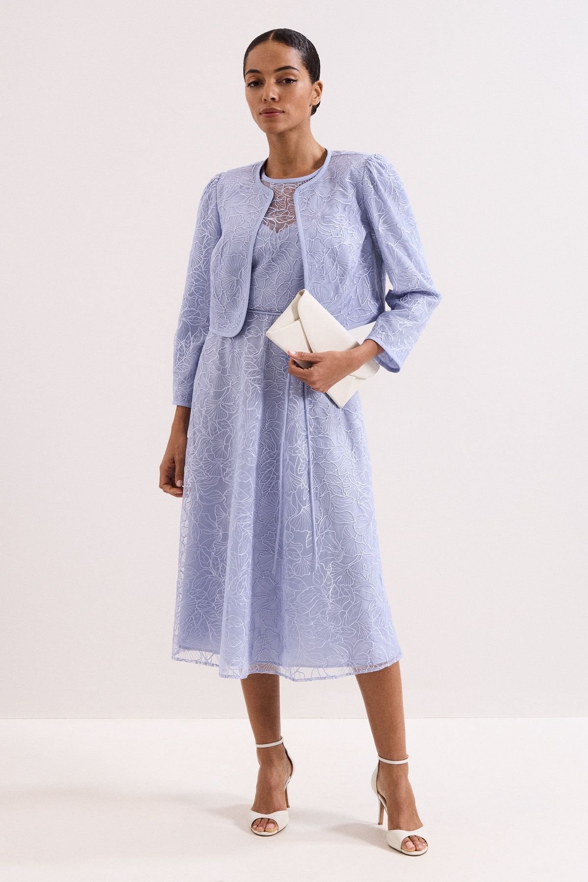 Phase Eight Phase Eight Women's Sakura Embroidered Cropped Jacket in Pale Blue - 3