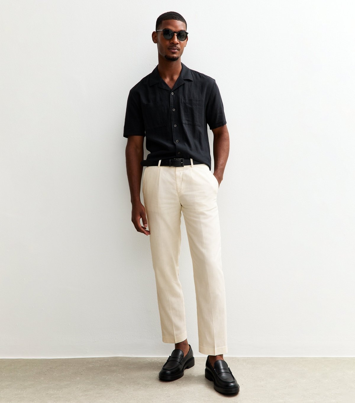 jack & jones Men's White Relaxed Fit Tailored Trousers Jack & Jones New Look - 1