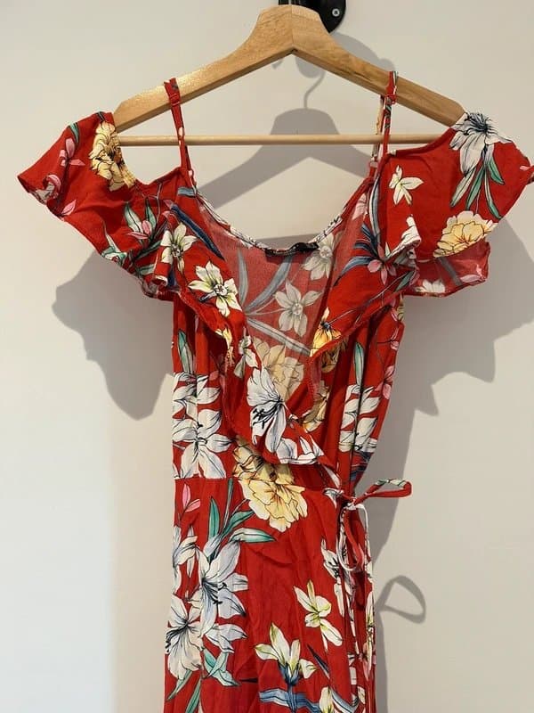 Bershka Bershka floral wrap dress