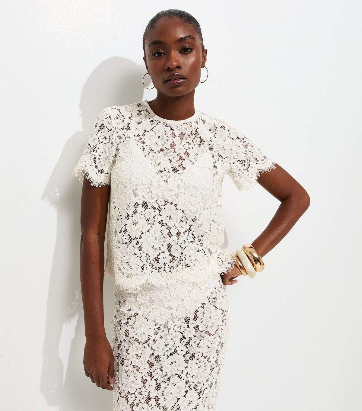 New Look Off White Scalloped Lace Short Sleeve Top