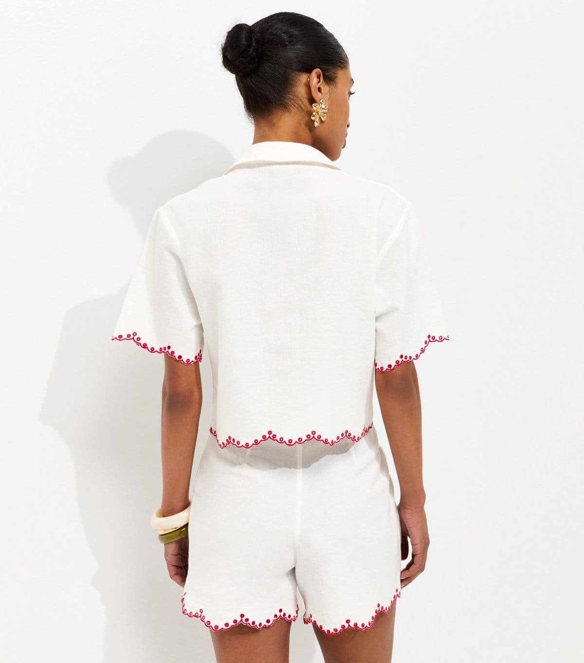 New Look Women's White Tropical Embroidery Shorts New Look - 4