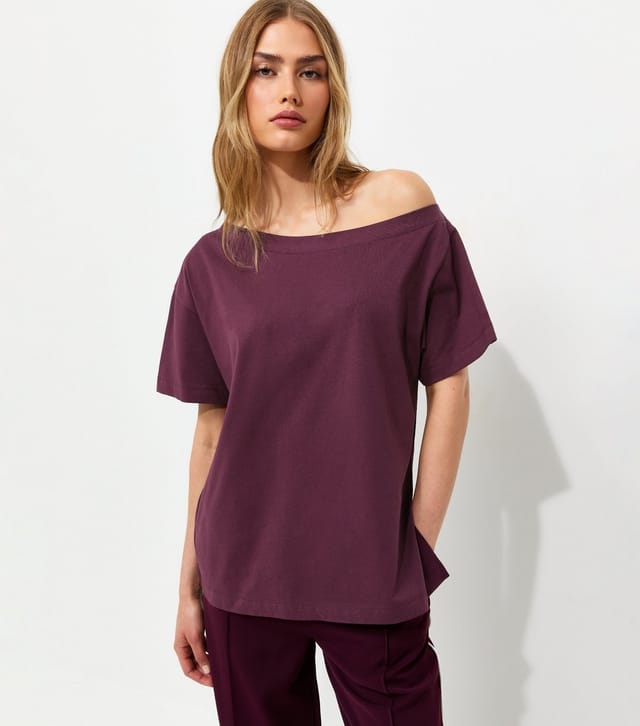 New Look Women's Dark Burgundy Cotton Off The Shoulder T-Shirt New Look - 2