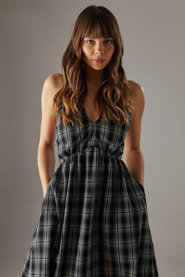 Warehouse Warehouse Women's Check Halter Open Back Puff Ball Midi Sundress in Black - 2