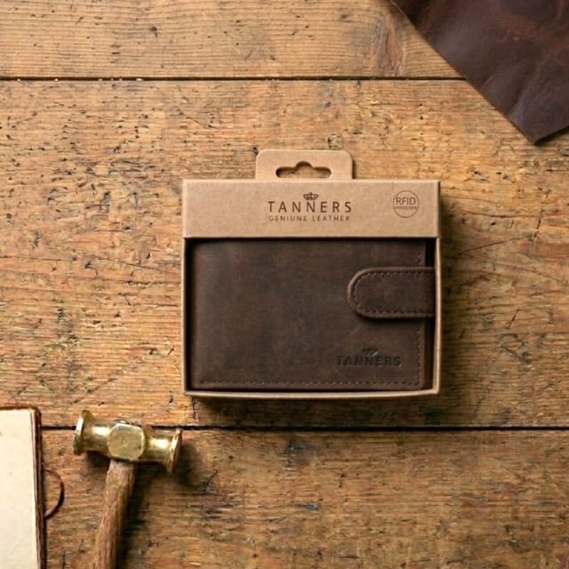 Woodland Leathers Woodland Leathers Men's Men's RFID Genuine Leather Bifold Wallet in Brown - 2