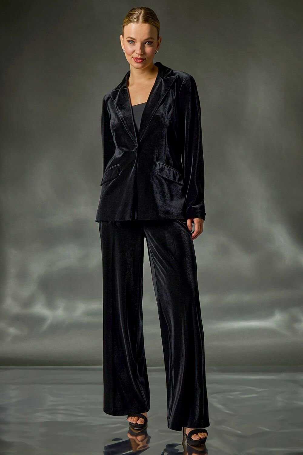 Dusk Dusk Women's Velvet Pocket Stretch Trouser in Black - 2