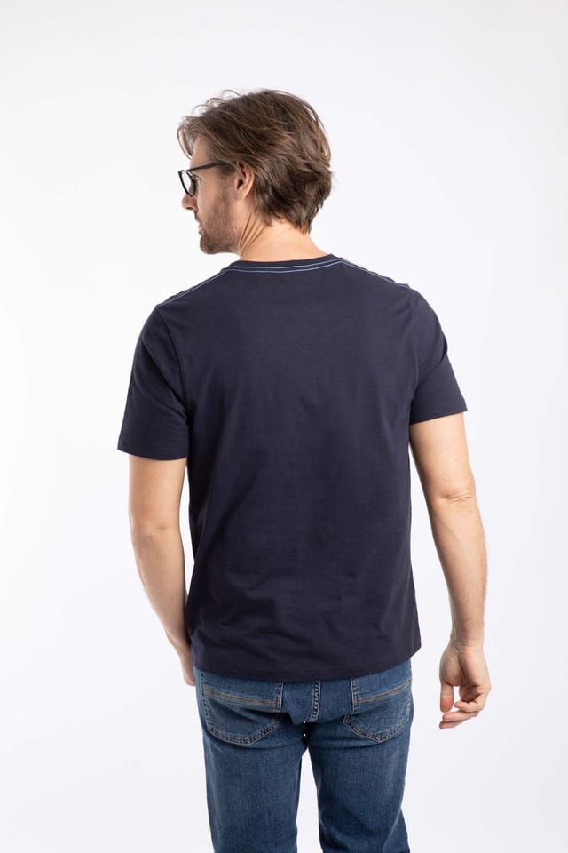 Weird Fish Weird Fish Men's Cast Off-Front Print Graphic T-Shirt in Midnight - 3