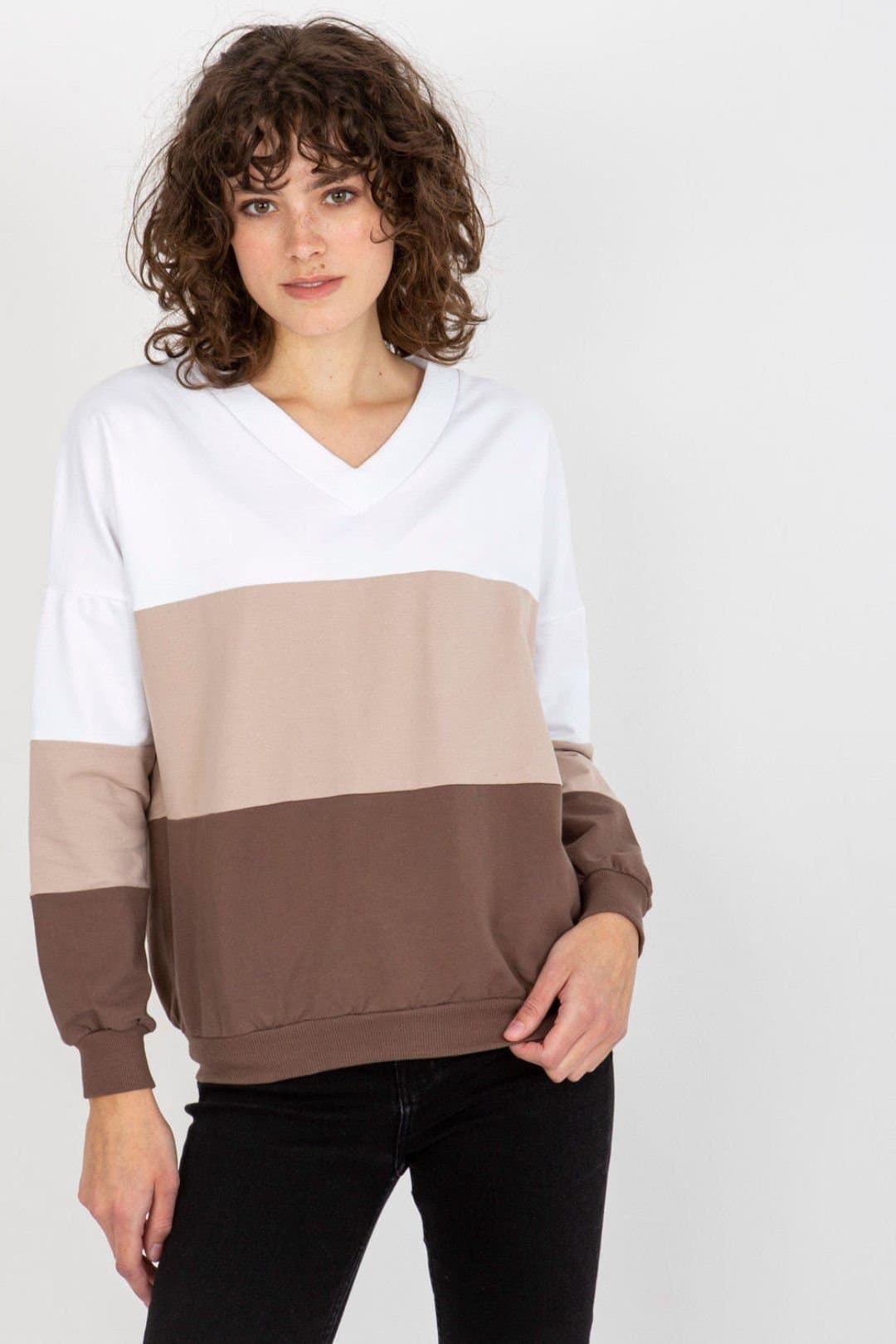 Love Lace Love Lace Women's Heart Neck Long Sleeve Colorblock Sweatshirt in Brown