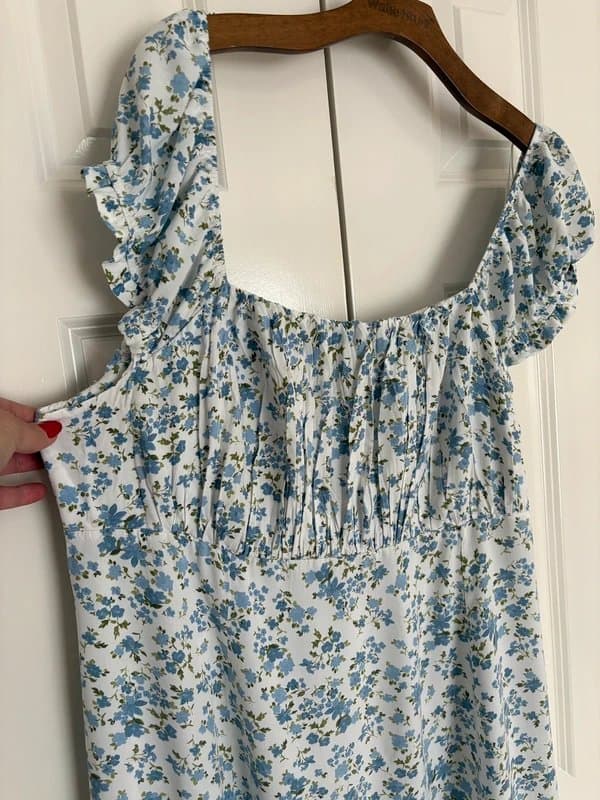 New Look New look Milkmaid pale blue floral long dress size UK 22 US18