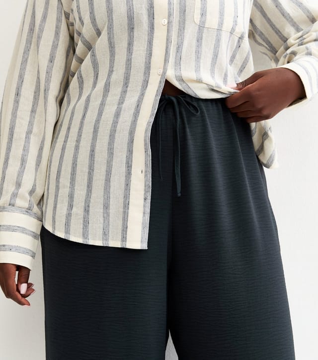 New Look Women's Plus Size Navy Drawstring Wide Leg Trousers Curves New Look - 2