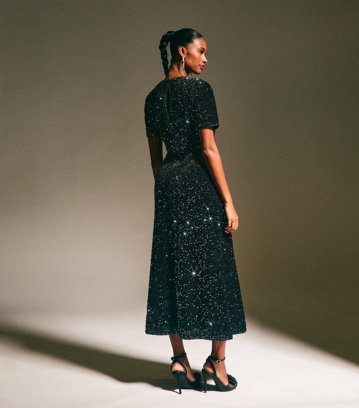 New Look Women's Black Velvet A-Line Midi Sequin Dress New Look - 4