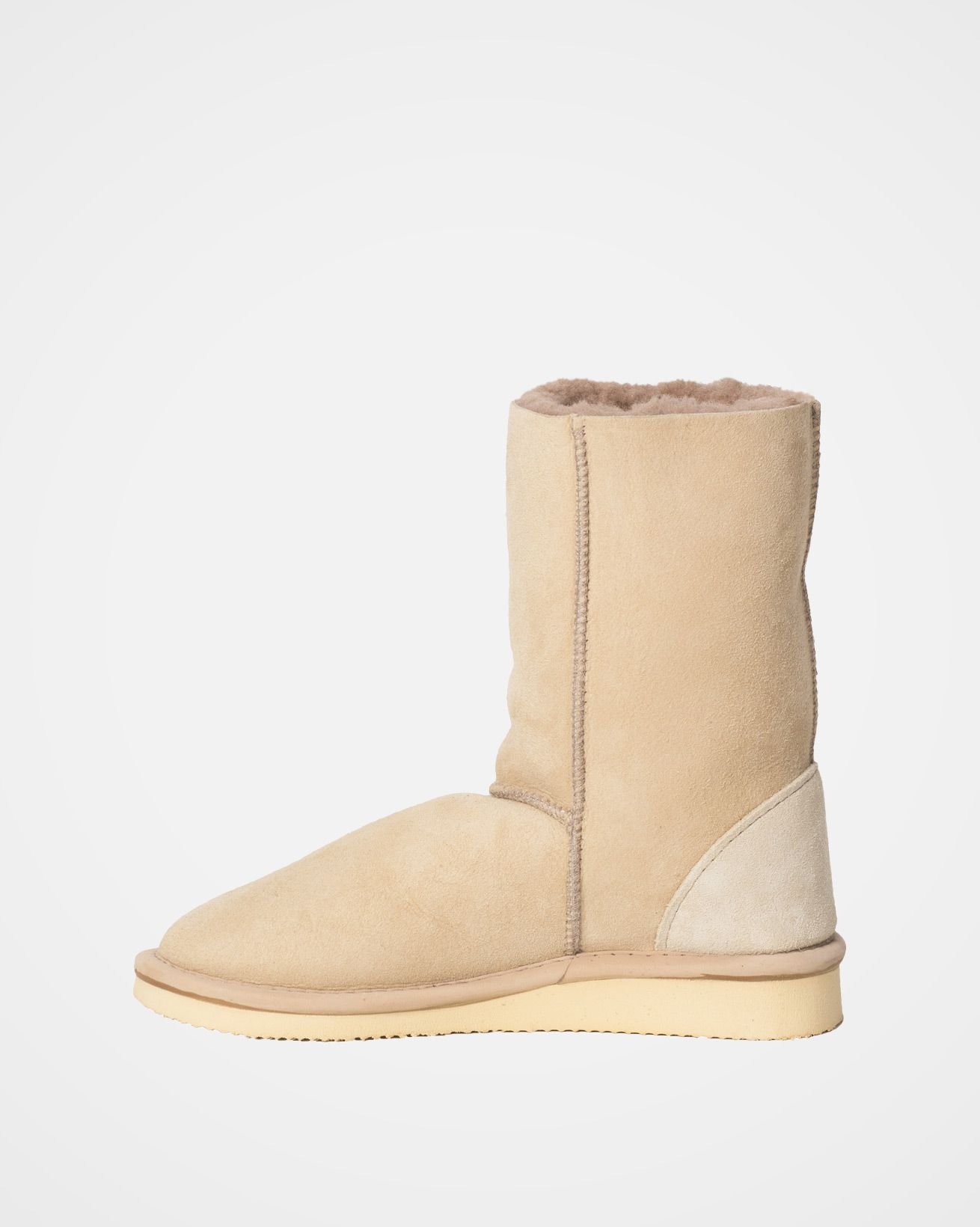 Celtic & Co Celtic & Co Women's Shearling House Boots in Cream - 2