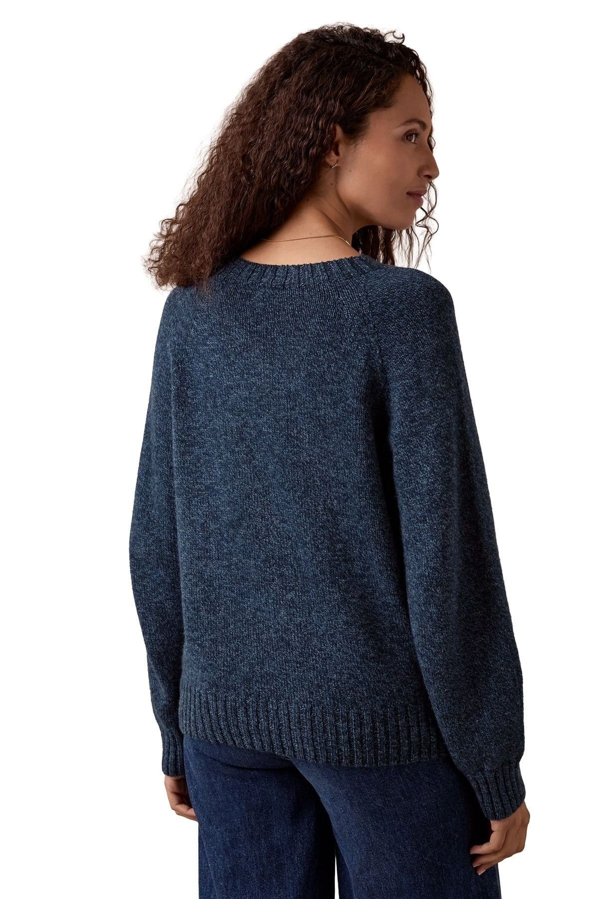 Celtic & Co Celtic & Co Women's Supersoft Weekend Crew Neck Sweater in Dark Blue - 4