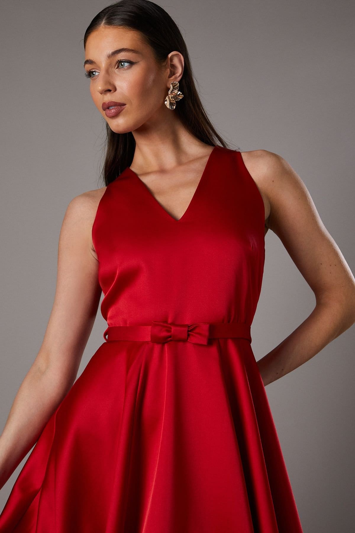Coast Coast Women's Bow Trim V Neck Volume Skirt Midi Dress in Red - 4