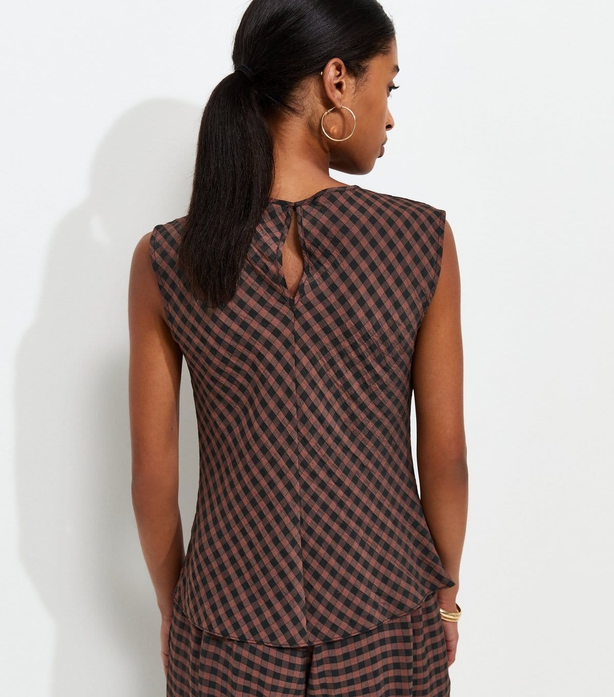 New Look Women's Brown Check Pattern Cowl Neck Woven Top New Look - 4