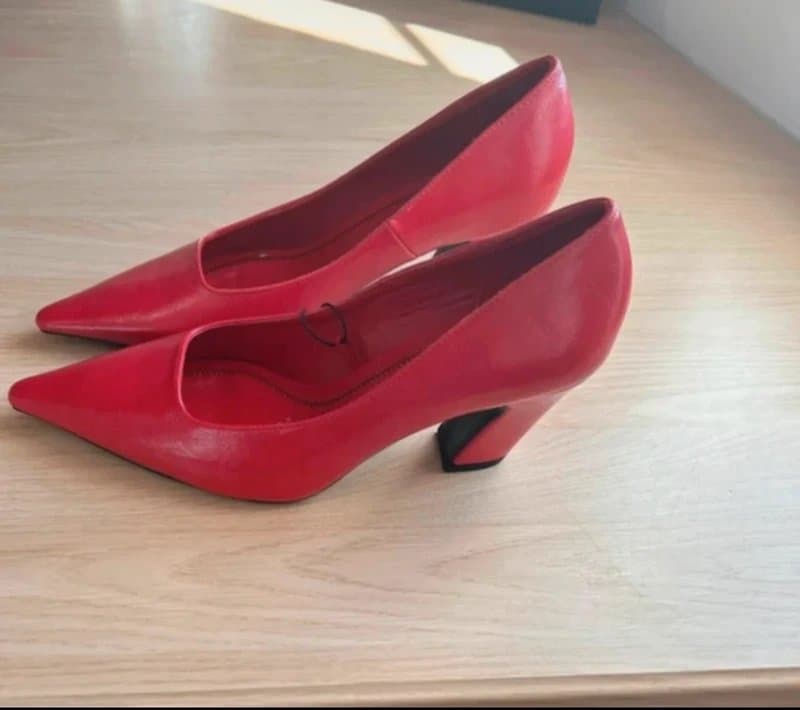 Bershka Women’s red shoes