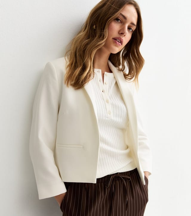 New Look Women's Off White Cropped Blazer New Look - 2
