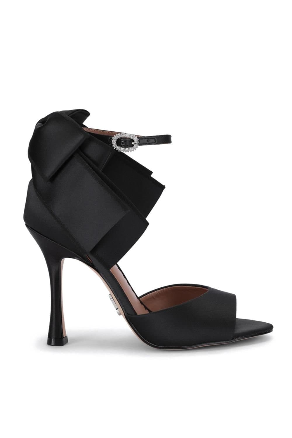 Steve Madden STEVE MADDEN Women's 'Bougie Black' Fabric Heels in Black