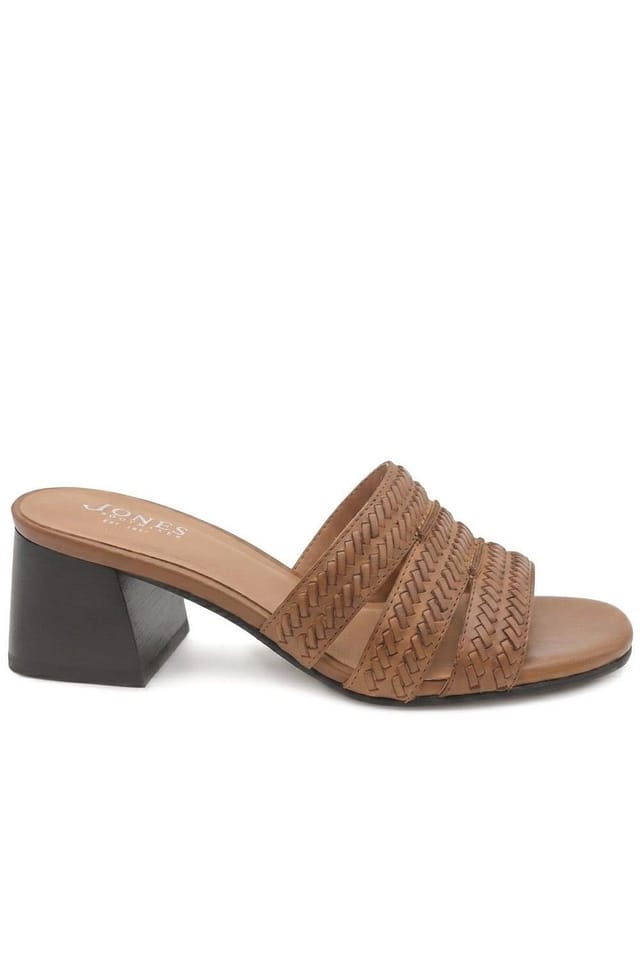 Jones Bootmaker Jones Bootmaker Women's Isaura Leather Heeled Mule Sandals in Tan - 2