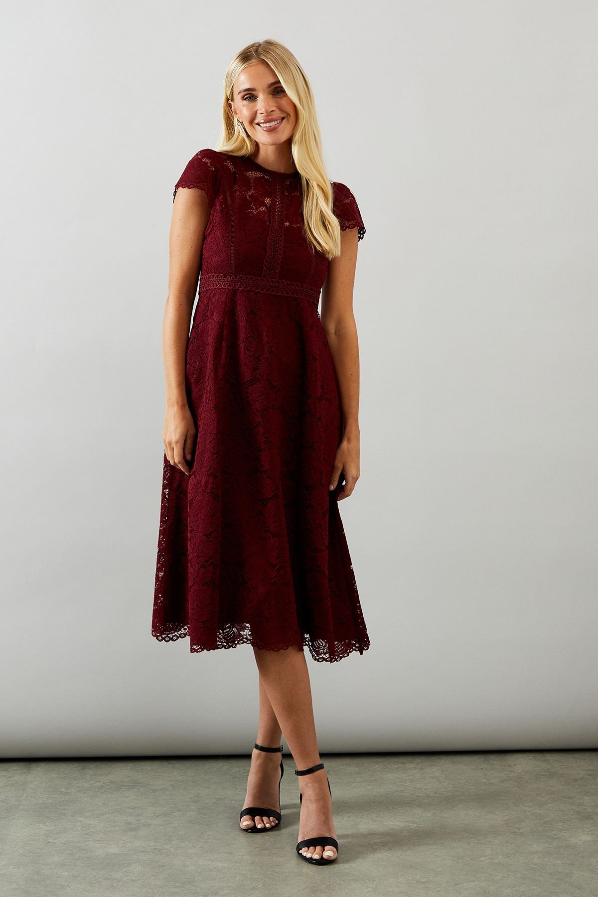 Wallis Wallis Women's Petite Lace Fit & Flare Dress in Wine - 2
