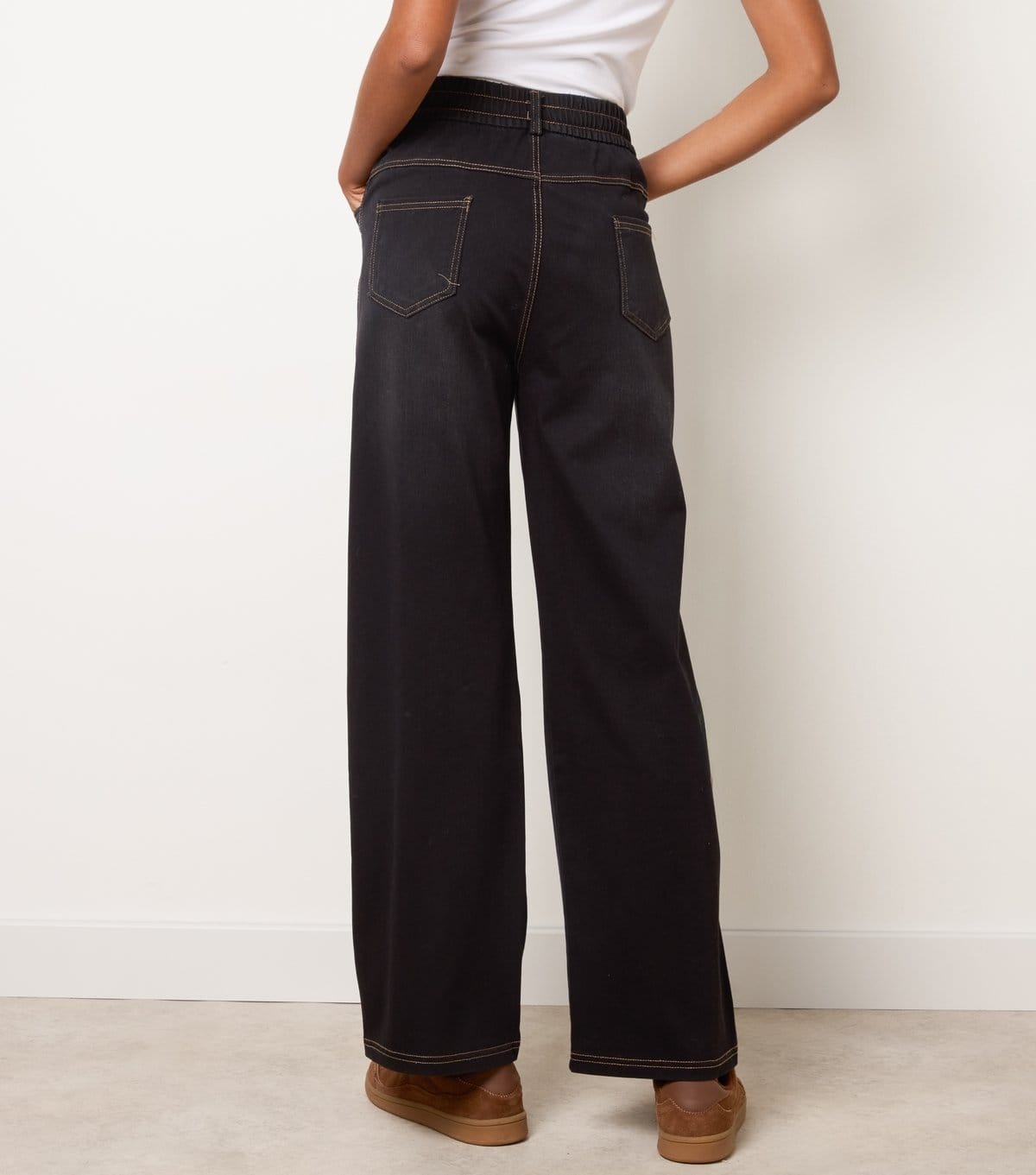 Blue Vanilla Women's Black Elasticated Waist Wash Effect Jeans Blue Vanilla New Look - 4