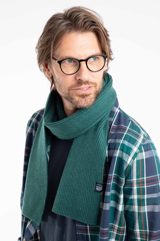 Weird Fish Weird Fish Men's Stornoway Ribbed Scarf in Bottle Green - 3