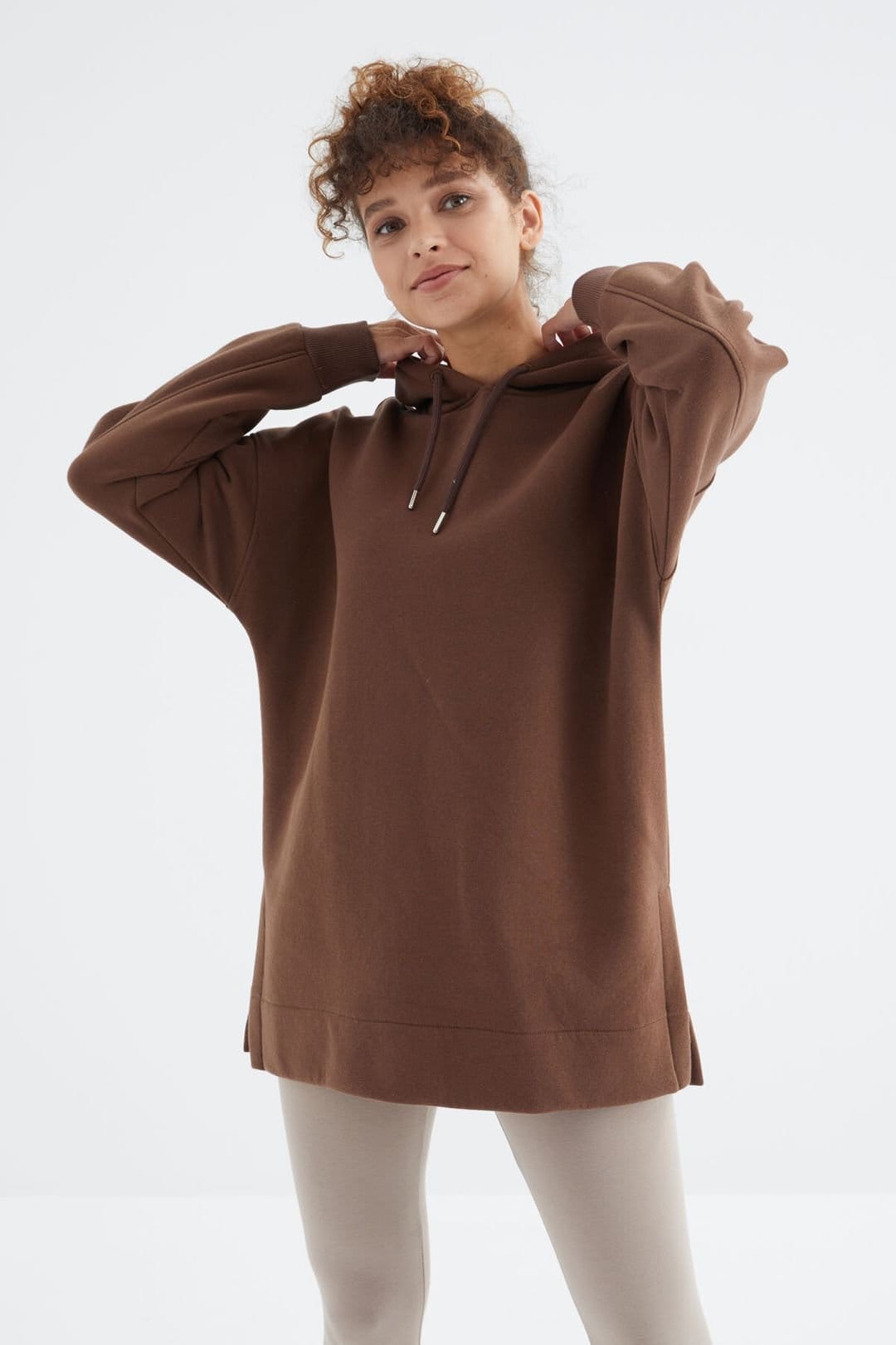 Tommy Life Tommy Life Women's Oversized Hooded Sweatshirt With Pocket in Brown - 4