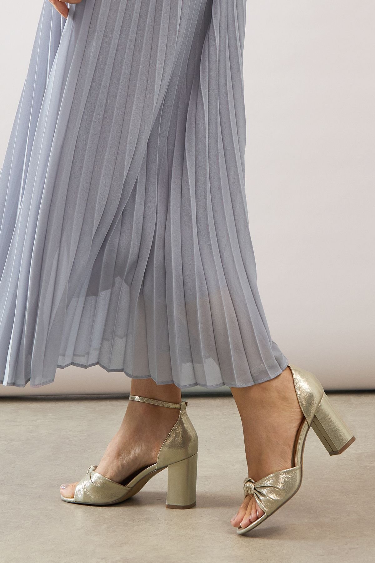 Wallis Wallis Women's Wide Fit Carmen Satin Knot Front High Block Heel Sandals in Gold - 2