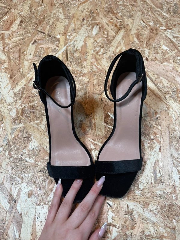 New Look New Look Black Velvet Style Ankle Strap Heels Size 7 - 1