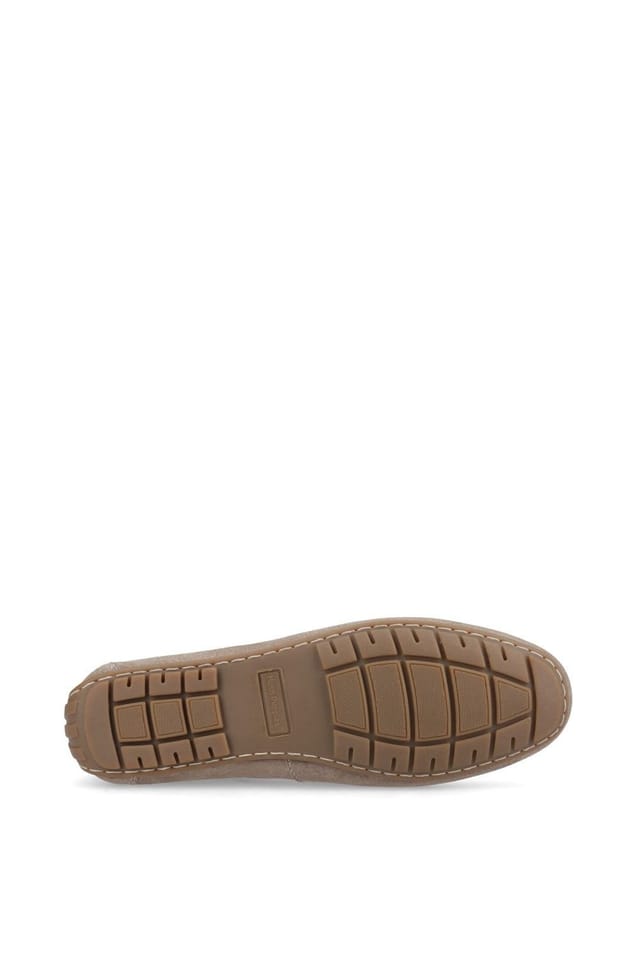 Hush Puppies Hush Puppies Men's Ralph Suede Shoe in Taupe - 3