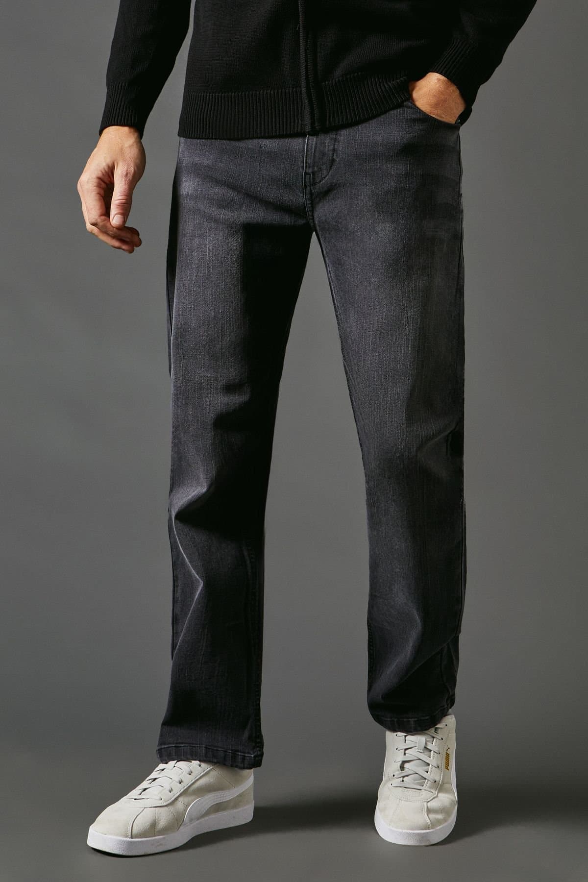 Maine Maine Men's Washed Black Stretch Straight Leg Jeans