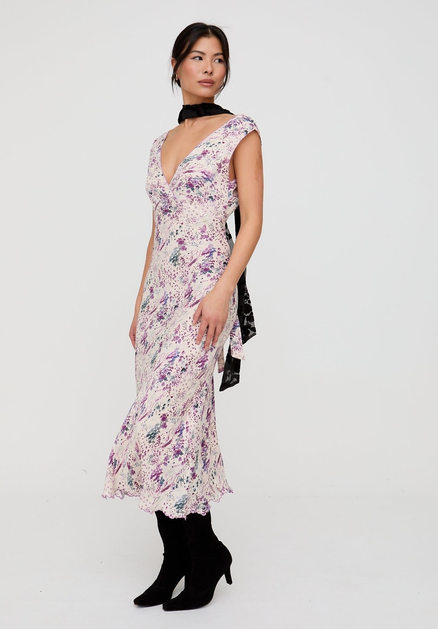 Lily and Lionel Lily and Lionel Women's Zola Bias Cut Wonderland Print Midi Dress In Multi - 4