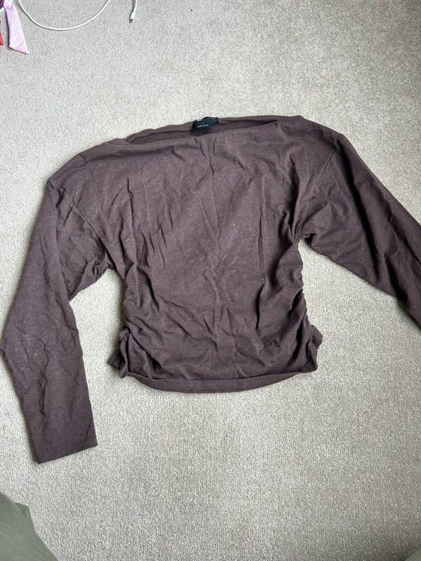 ASOS Design Asos design ruched side long sleeve tee in brown