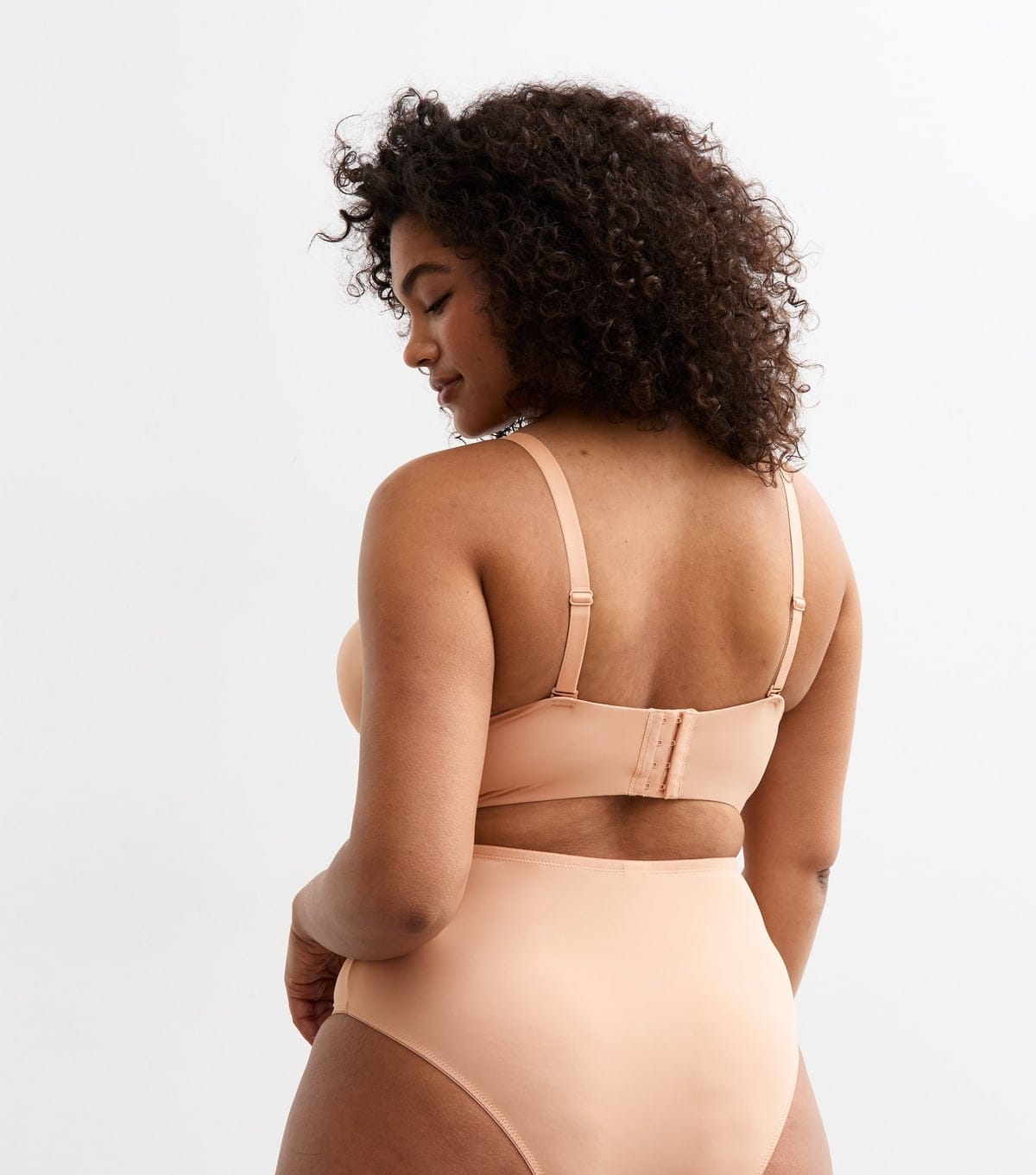 New Look Women's Plus Size Tan Smooth Multiway Padded Bra Curves New Look - 4