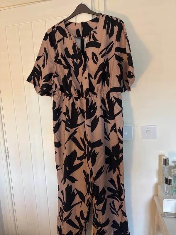 Shein Size 22 jumpsuit