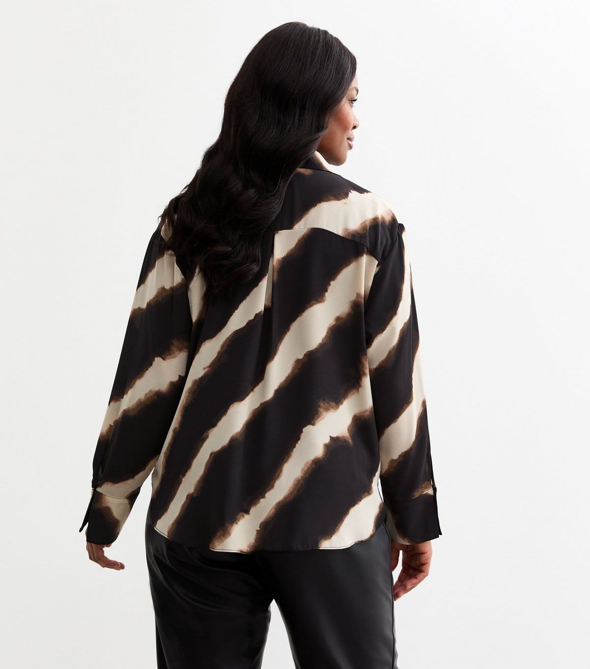 New Look Women's Plus Size Black Blurry Stripe Shirt Curves New Look - 4