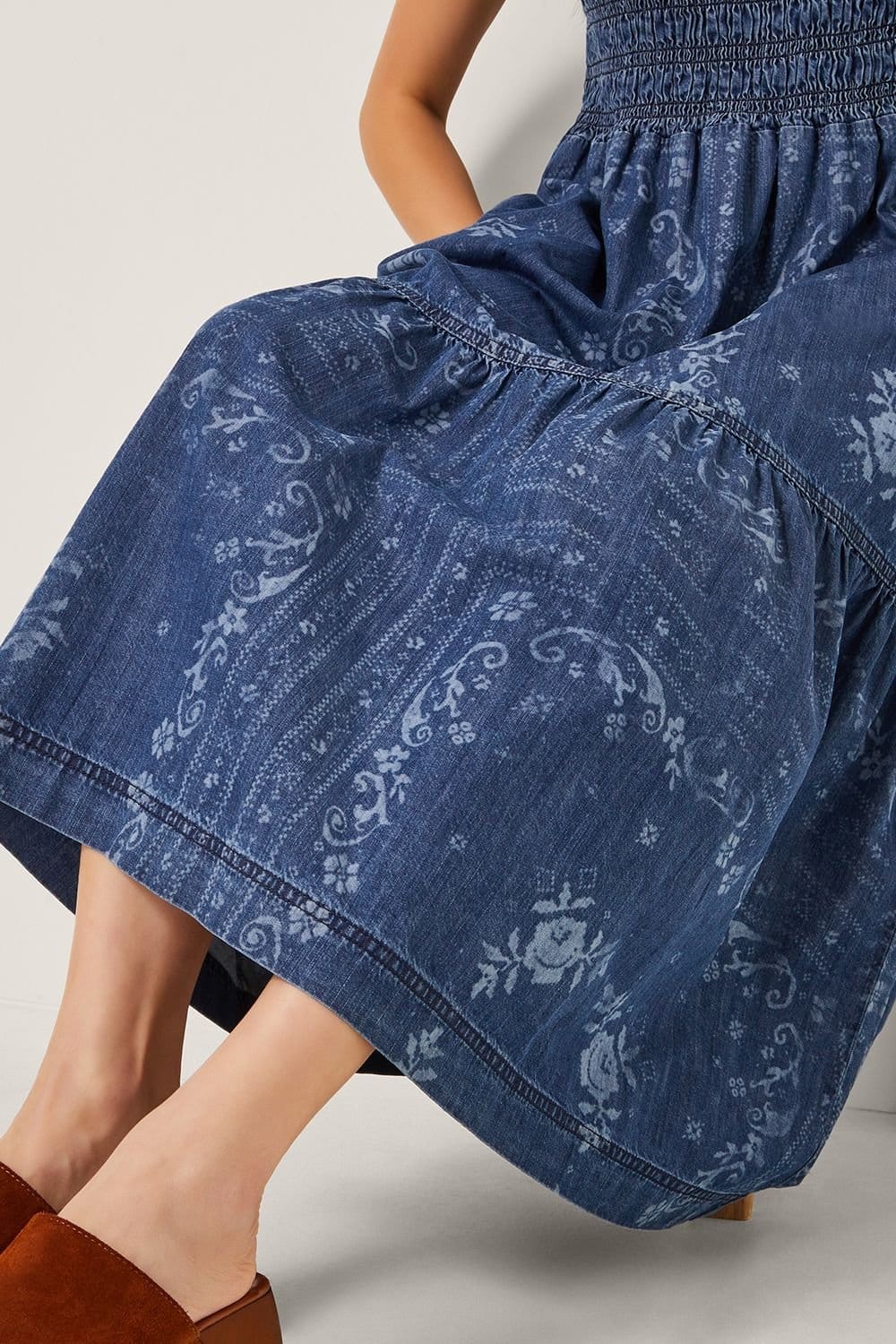 Monsoon Monsoon Women's Cecily Floral Smocked Denim Midi Dress Blue - 4