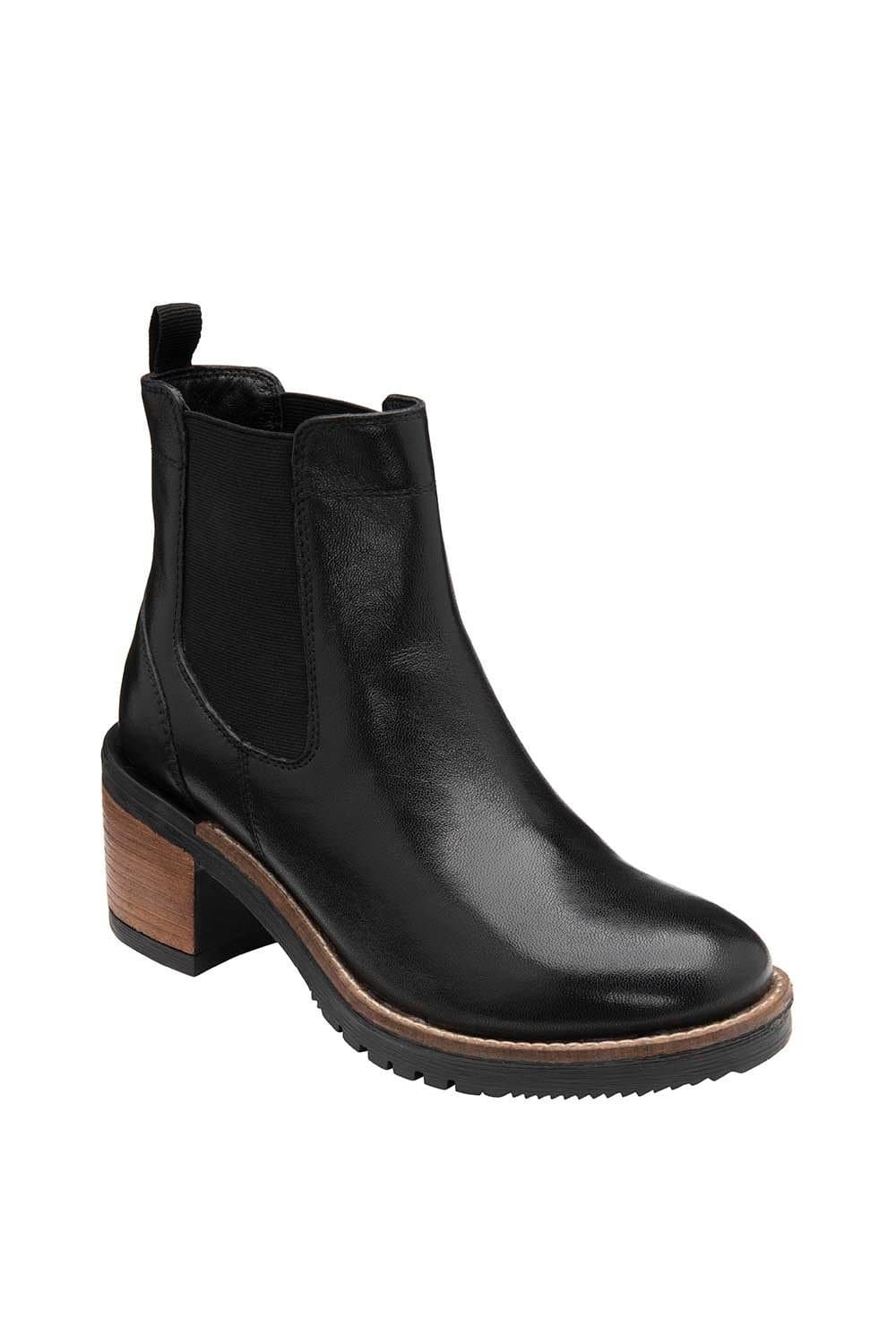 Ravel Ravel Women's 'Bray' Leather Ankle Boots in Black