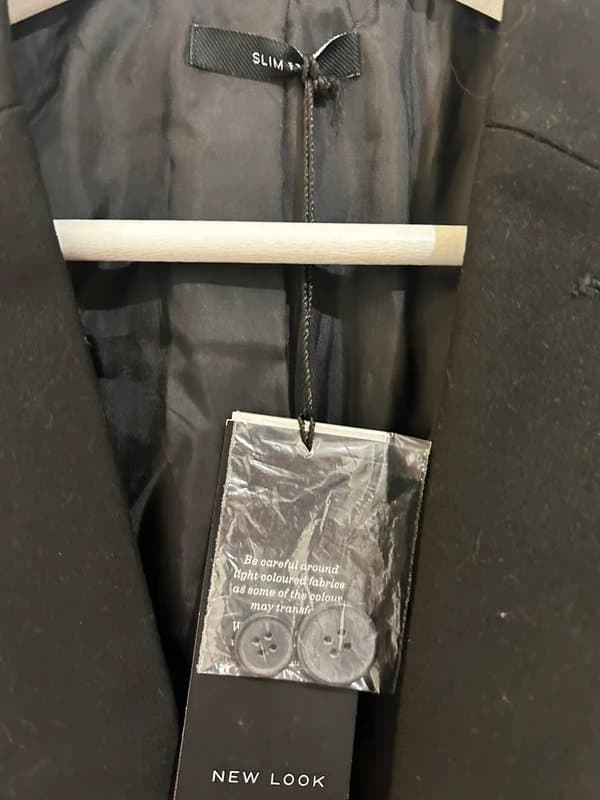 New Look Men’s black New Look slim suit jacket