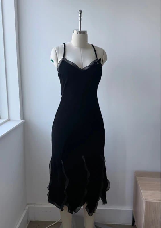 Vintage Dressing Vintage Per Una black beaded velvet ruffle dress