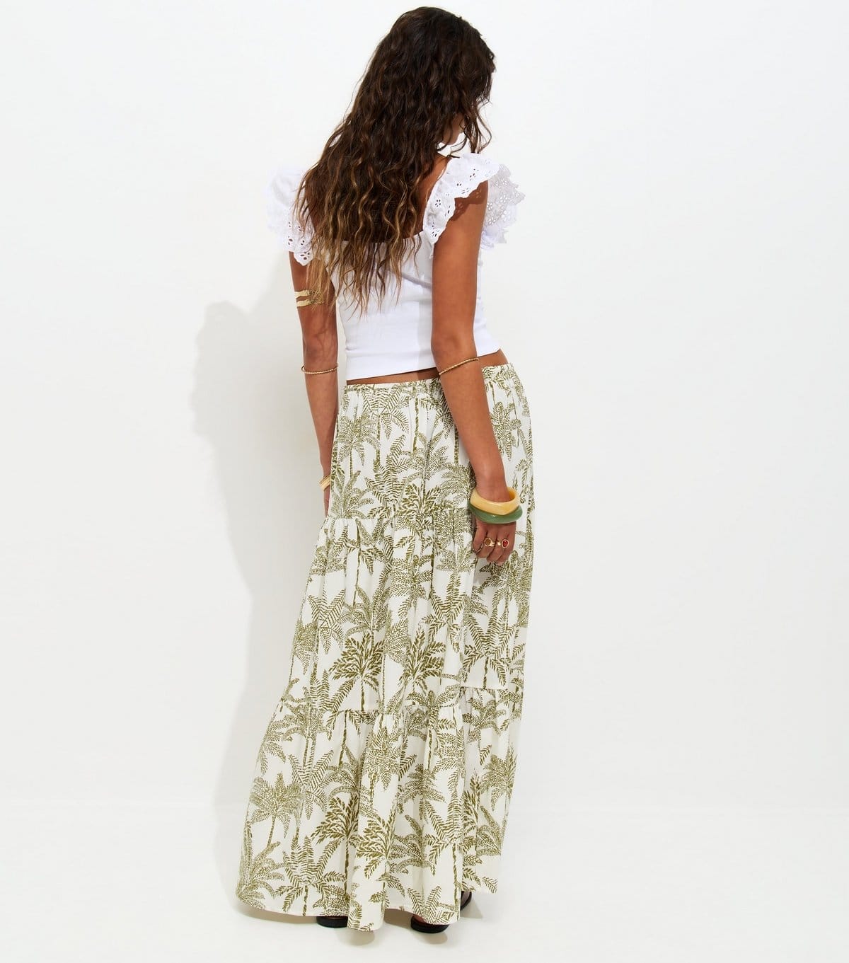 New Look Women's Green Crepe Palm Tree Print Tiered Midi Skirt New Look - 4