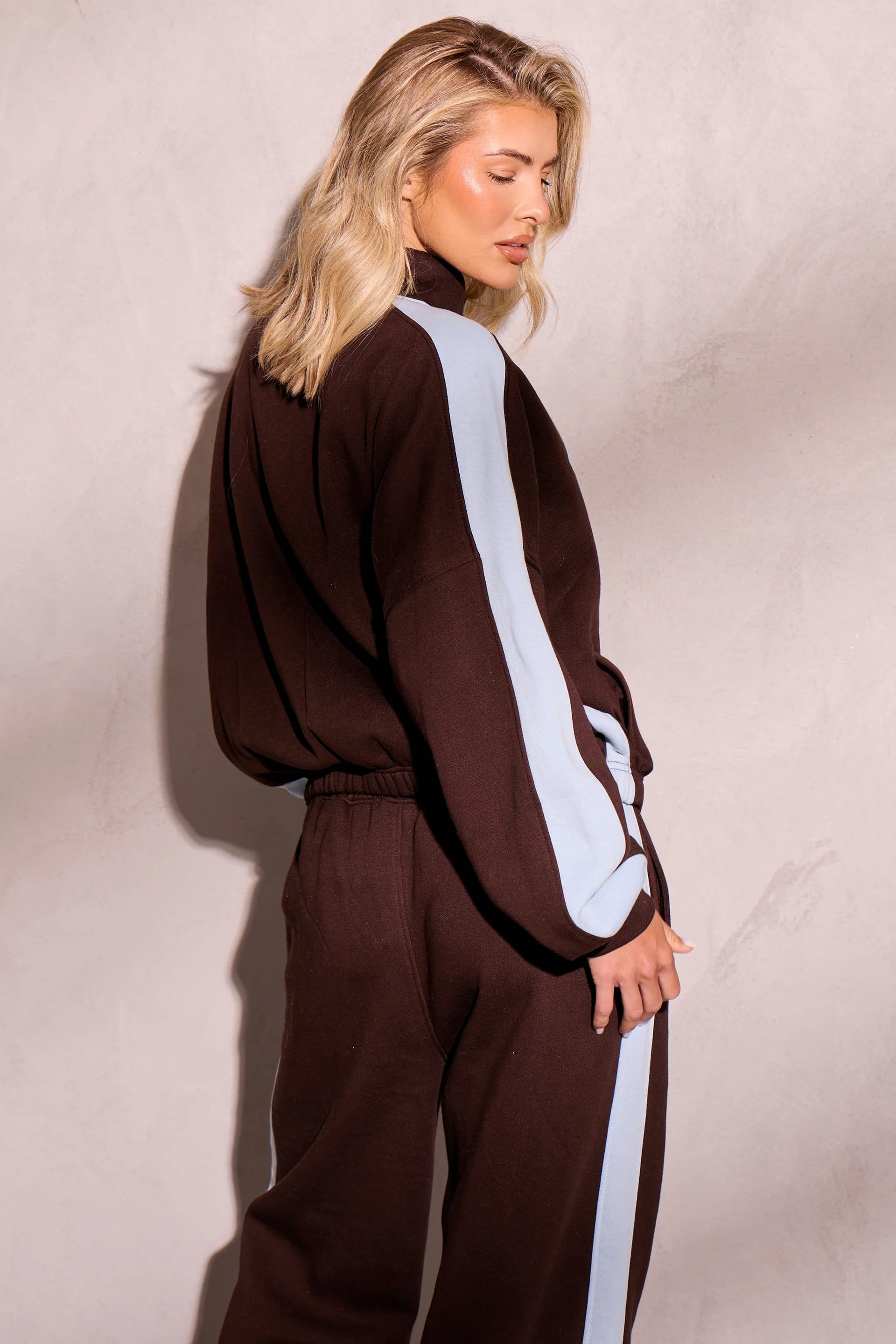 Kaiia Kaiia Sport Stripe Funnel Neck Zip Through Sweatshirt Chestnut Brown & Dusty Blue - 4