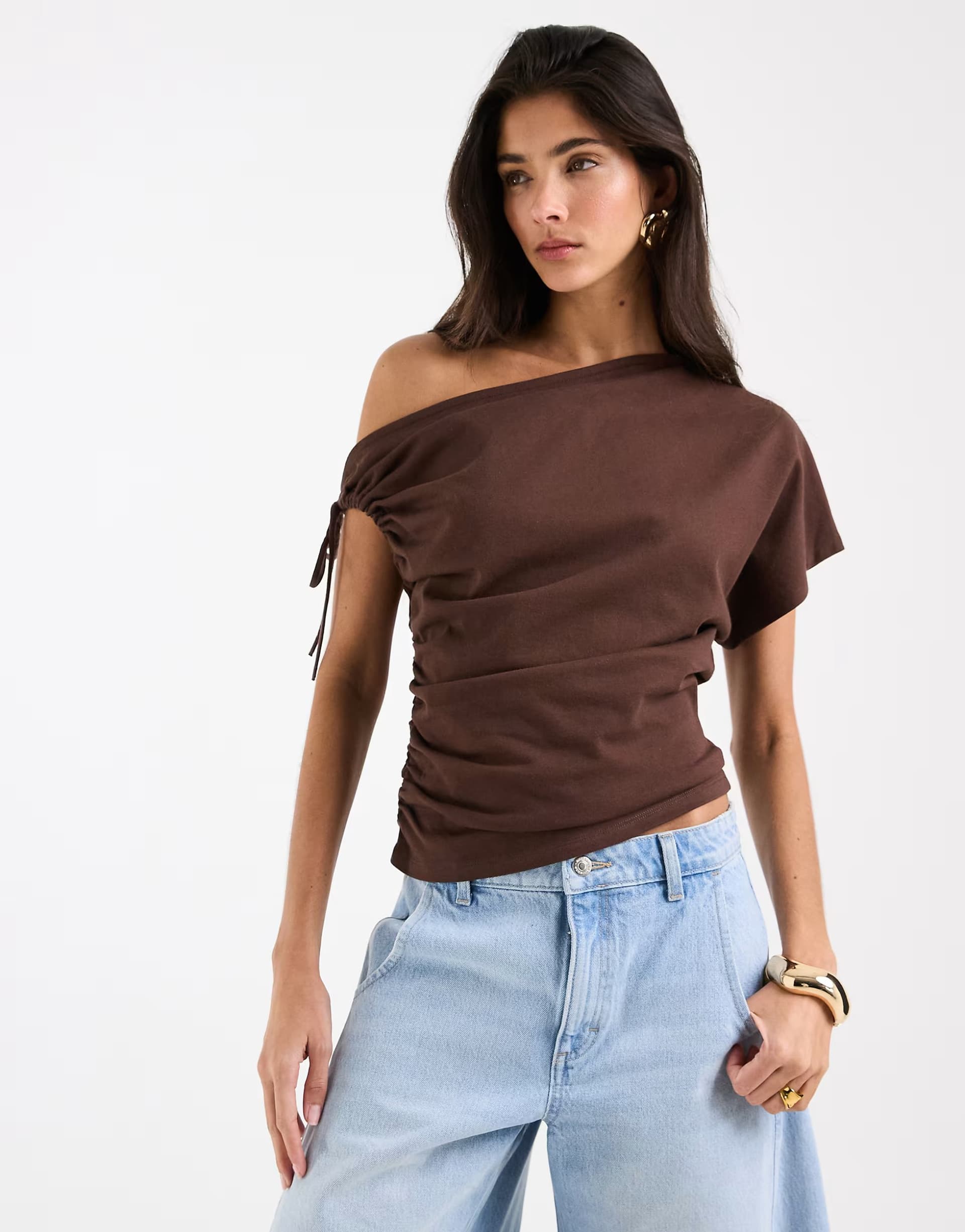 ASOS ASOS DESIGN ruched sleeve fallen shoulder waisted tee in chocolate