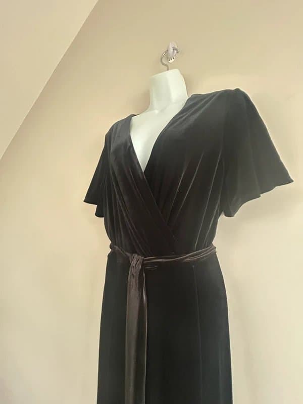 Phase Eight New(shop floor) Phase Eight Black velvet Jumpsuit UK 18