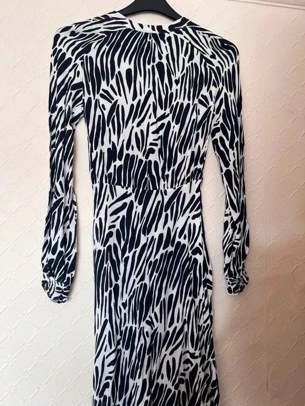 Next Black & White Zebra Print Long-Sleeve Summer Dress