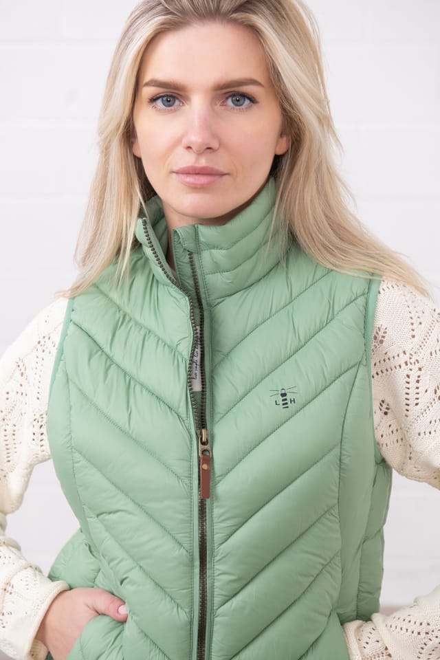 Lighthouse Clothing Lighthouse Clothing Women's Laurel Gilet in Light Green - 3