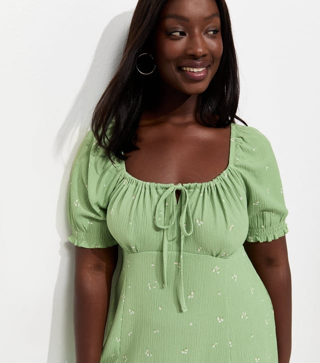 New Look Women's Plus Size Green Ditsy Pattern Milkmaid Crinkle Texture Mini Dress Curves New Look - 2